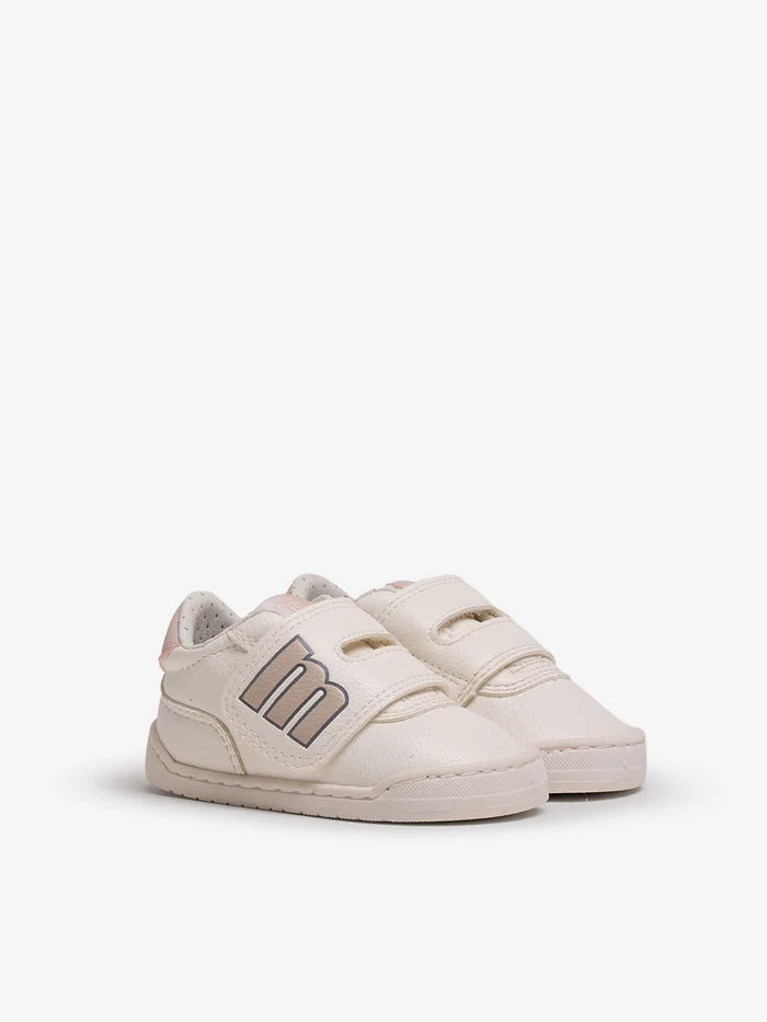Zapatilla deportiva blanca rosa